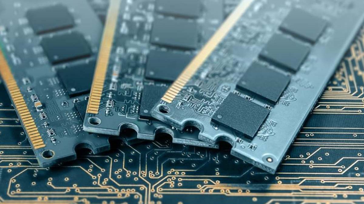 10 Signs Your Computer Needs More RAM